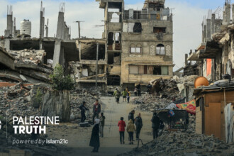 Gazan lives continue under crumbling roofs