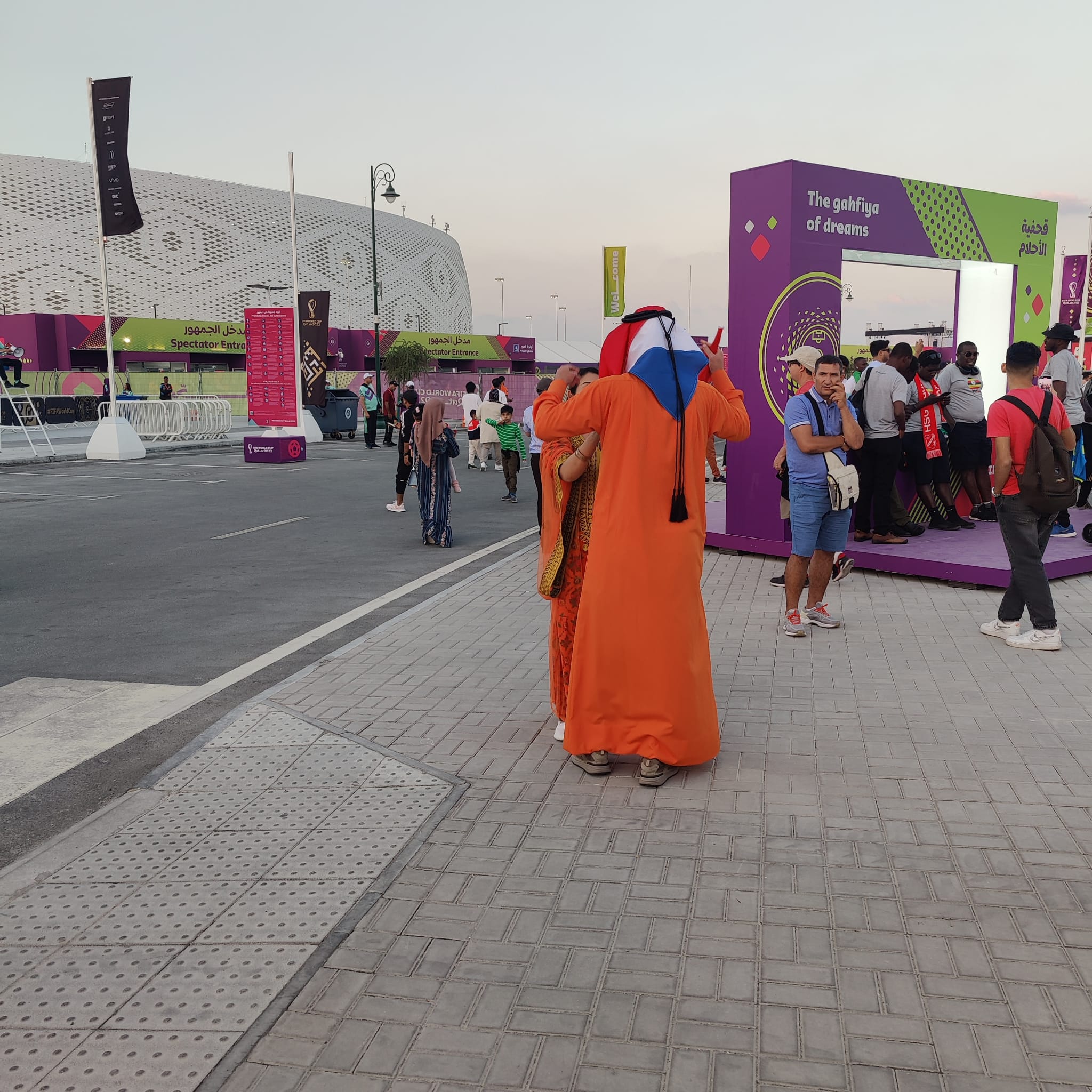 Ever thought of wearing a bright orange thobe? - Islam21c
